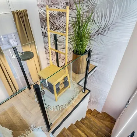 Rsz7 Downtown Stylish * Boedapest