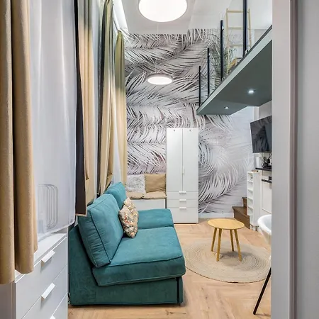 Rsz7 Downtown Stylish * Boedapest